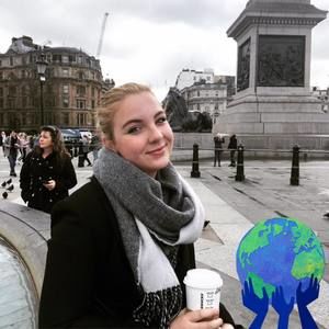 Meet your Posher, Maya